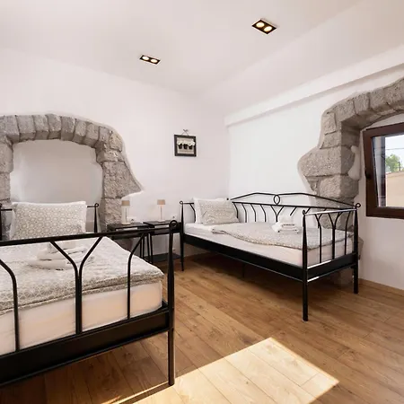Villa Franka With Heated Pool