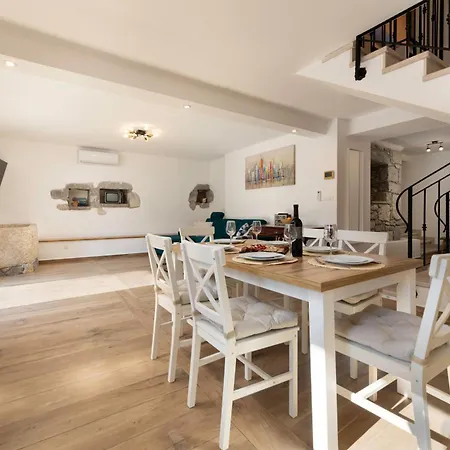 Villa Franka With Heated Pool